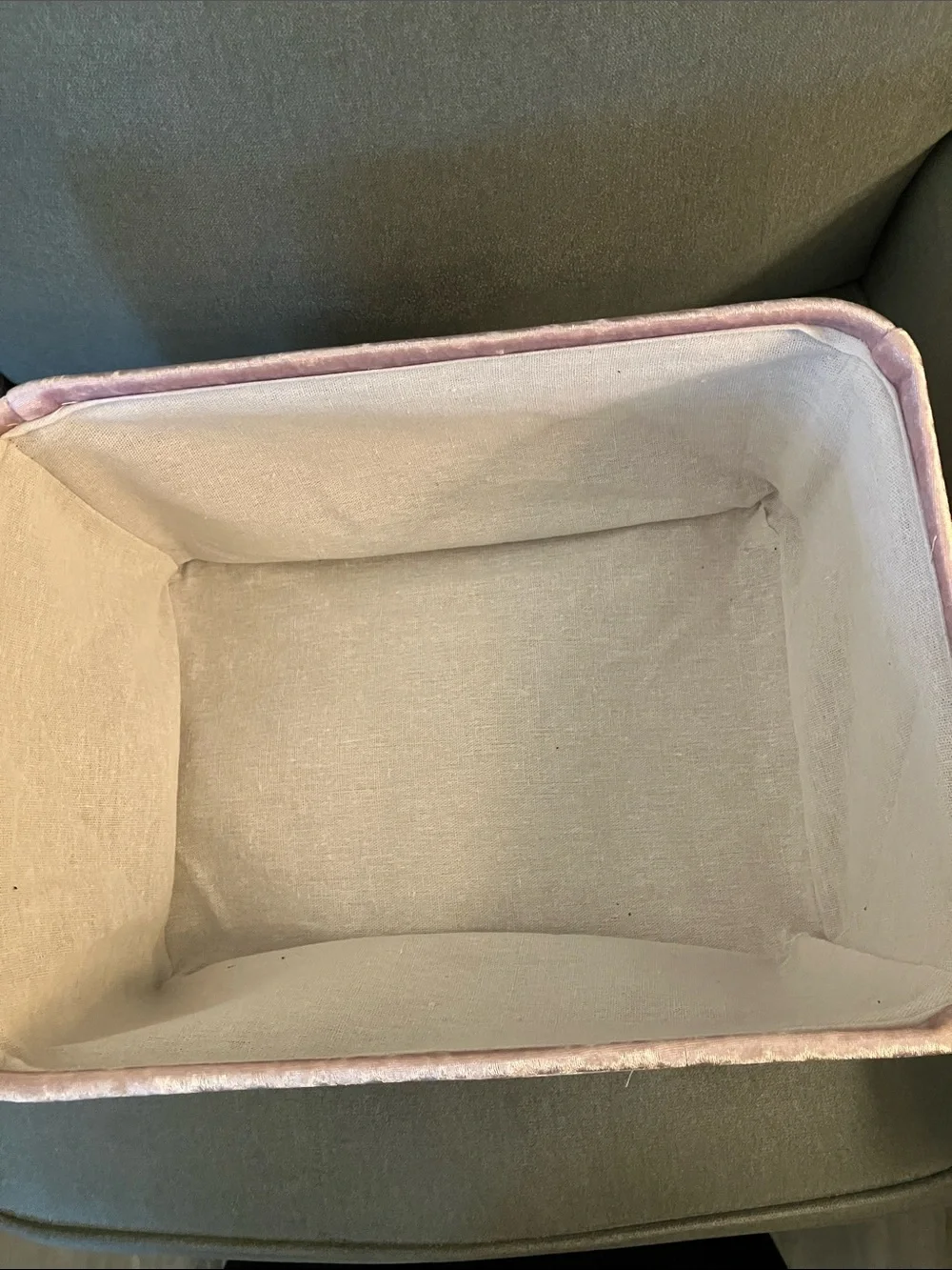 🩷Juicy Couture storage bin medium size pink Juicy dorm storage bin NWT